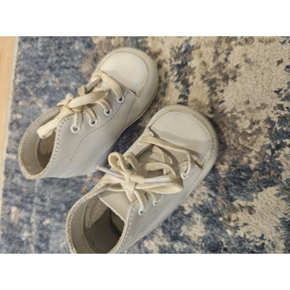 Child's Vintage WHITE LEATHER Toddler Baby DOLL Step Master Shoes Lace Up - Picture 6 of 8